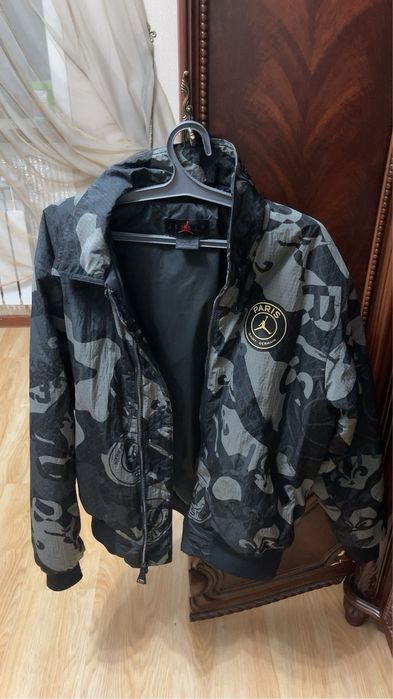 Продам jordan куртку