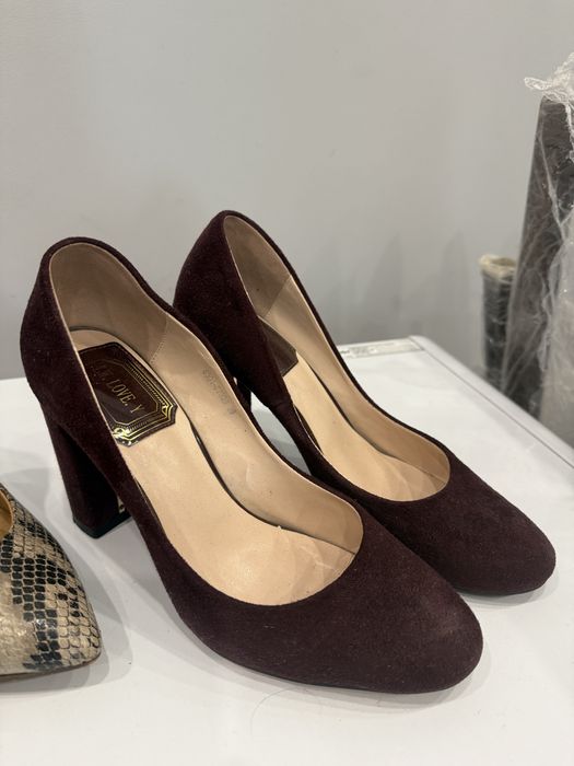 Продам 3 пары туфлей