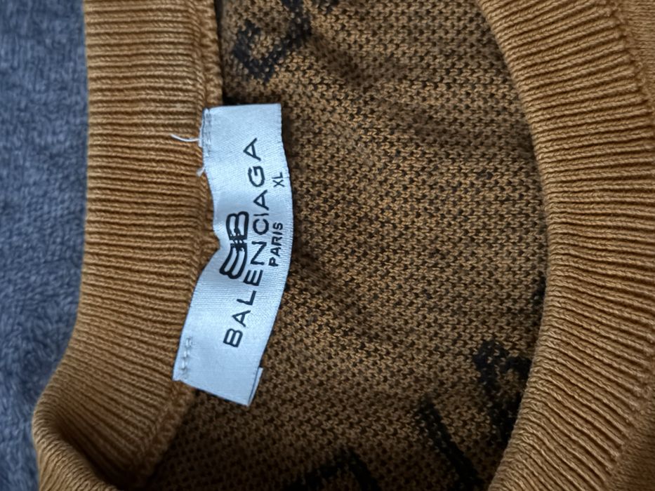 pulover Balenciaga