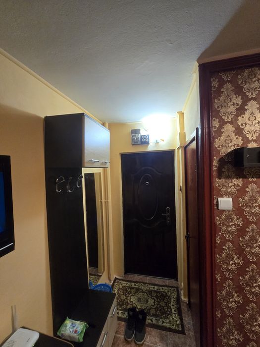 Garsoniera de inchiriat B dul Primaverii