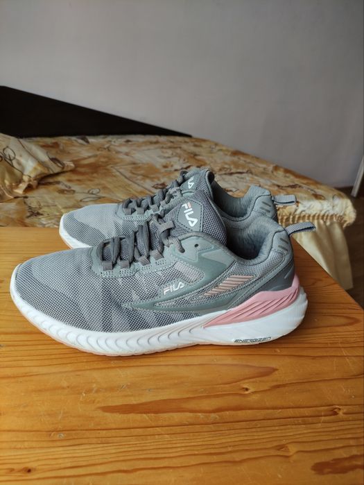 Маратонки Fila N:41.5