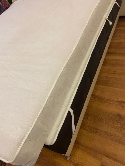 Еднолицев матрак