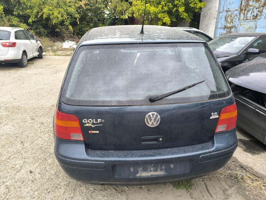 Usa / usi / haion   Vw Golf 4