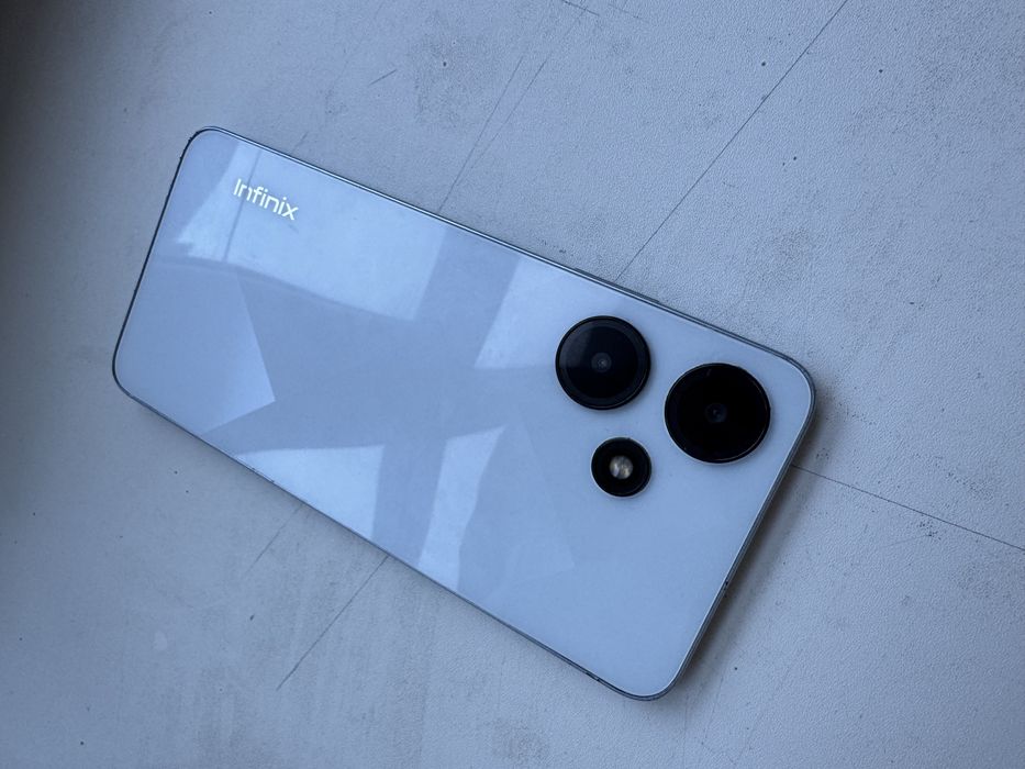 Продам. Infinix HOT 30i