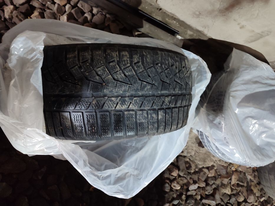 Продам резину липучка