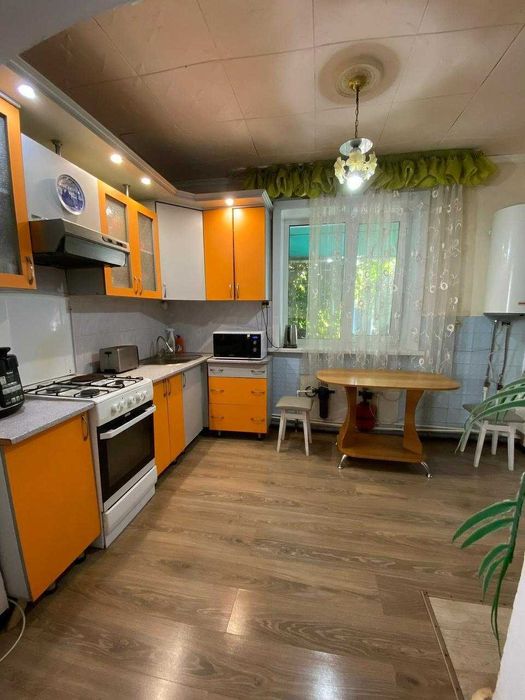 Продам дом у озера