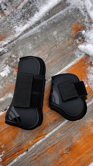 Ногавки  щетки для лошадей