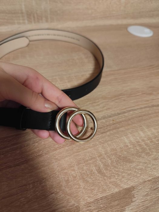 Дамски колан от HM