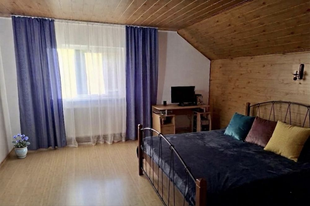 Vilă Individuală P+1E | 234 mp Utili | Teren Generos 1.187 mp | Pitești Locație Excelentă la Strada Principală - Războieni