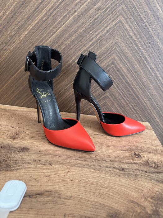 Продам новые туфли