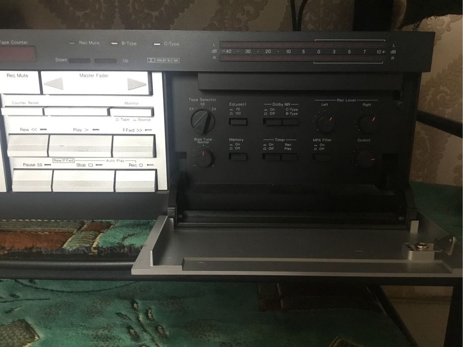 Продам кассетную деку Nakamichi LX 5