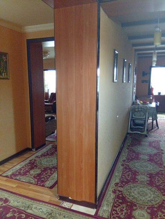 Срочно! Продаётся своя 4-комнатная квартира в центре Ташкента (Ц-12)