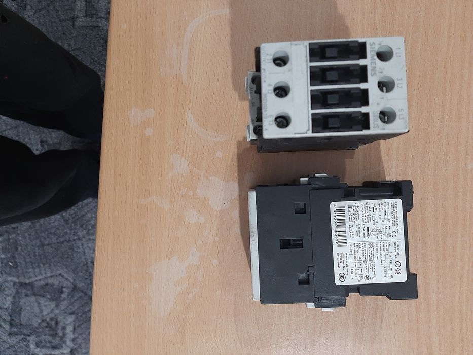 Vînd contactori electrici noi made în germania