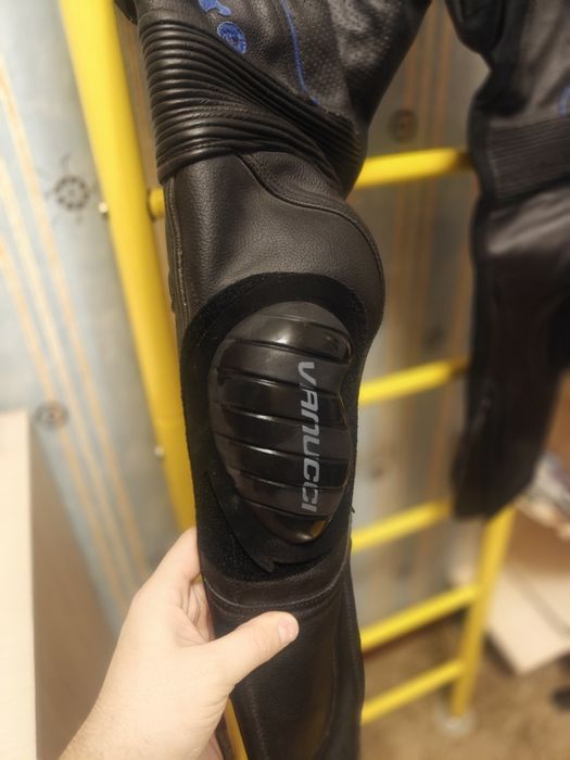 Мотоштаны кожаные