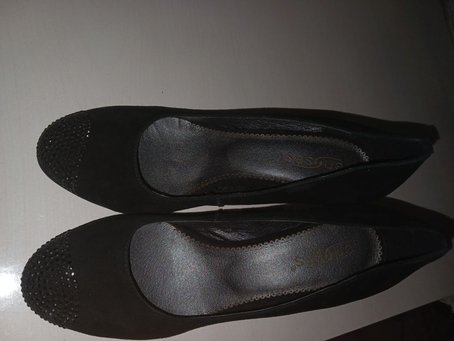 Удобные ,красивые Туфли замшевые