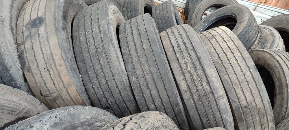 Продам грузовые шины б/у