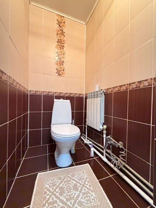 Продается дом с магазином.