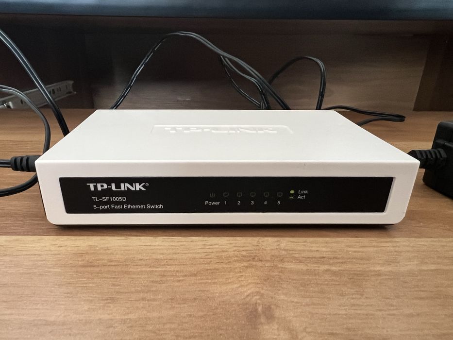 Switch TP-LINK TL-SF1005D, 5 x 10/100Mbps