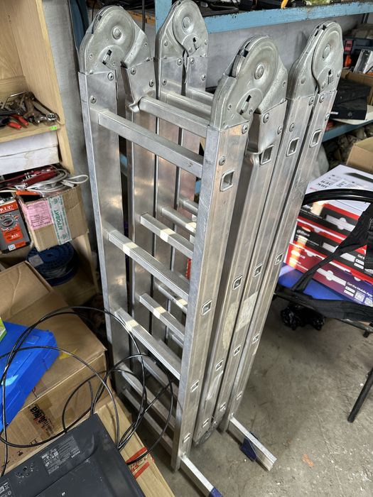 Продам лестницы робот