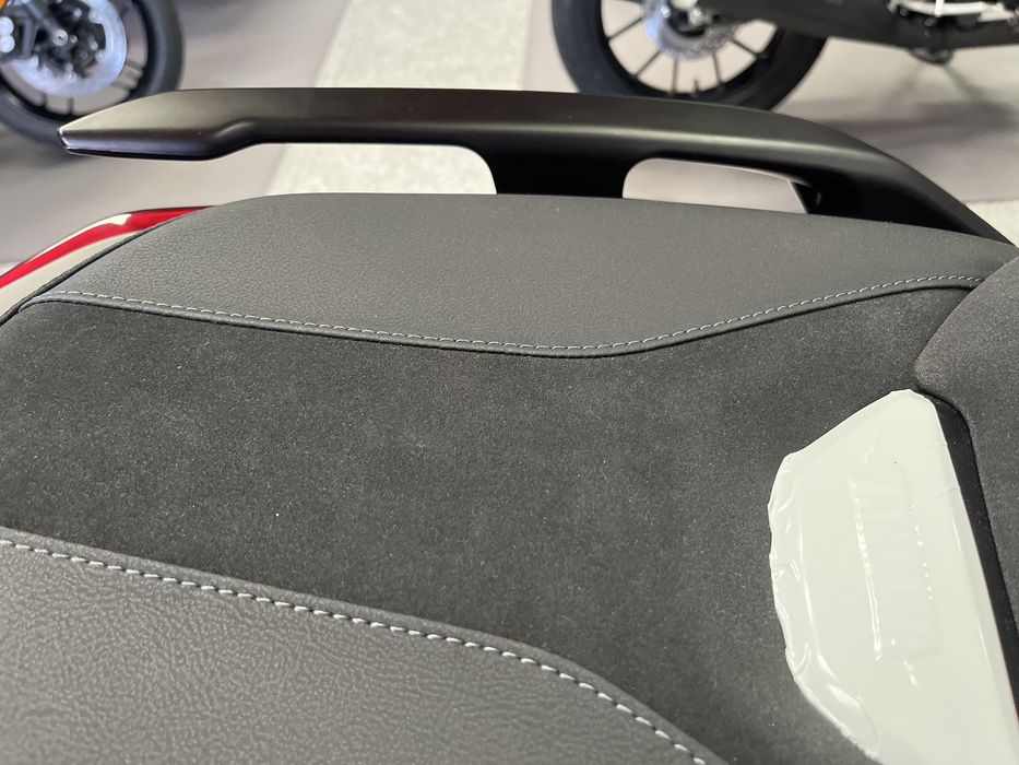 Sa Yamaha xmax 300 / 125