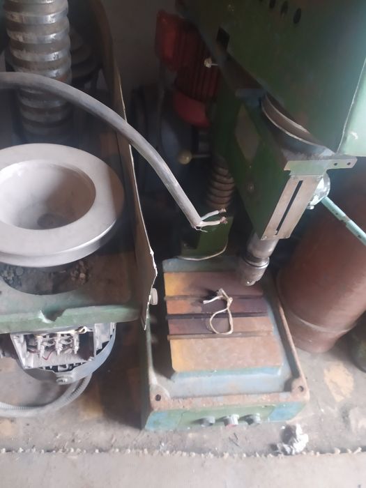 Сверлильный станок