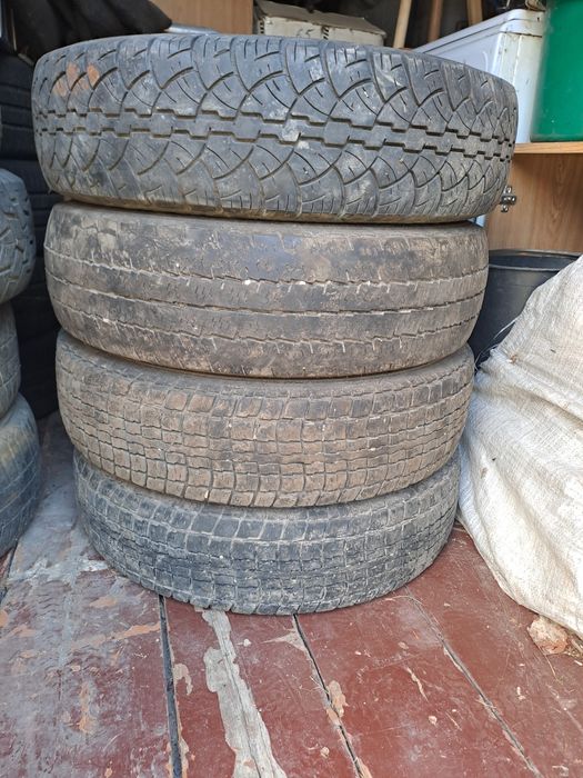 Продам б/у шины на газель