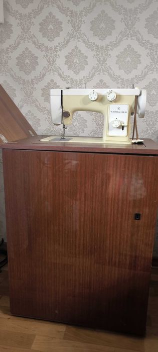 Швейная машинка чайка