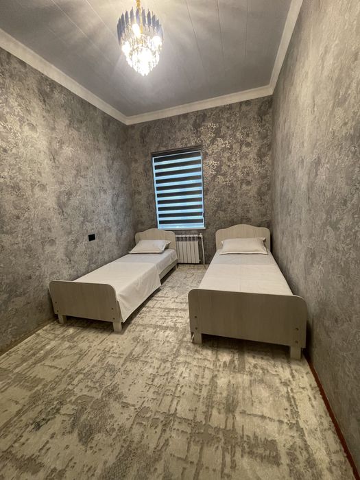 Boburkhan Hostel yangi va shinam registon yaqinida