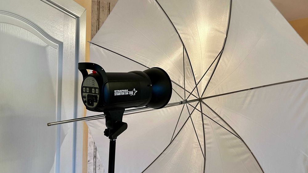 Комплект фотографско  студийно осветление - светкавици и още нещо...