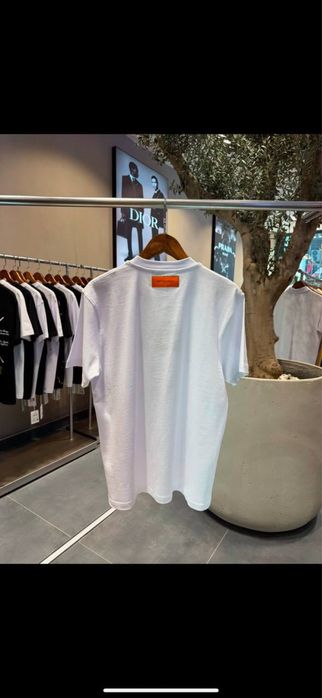 Tricou Louis Vuitton calitate Premium