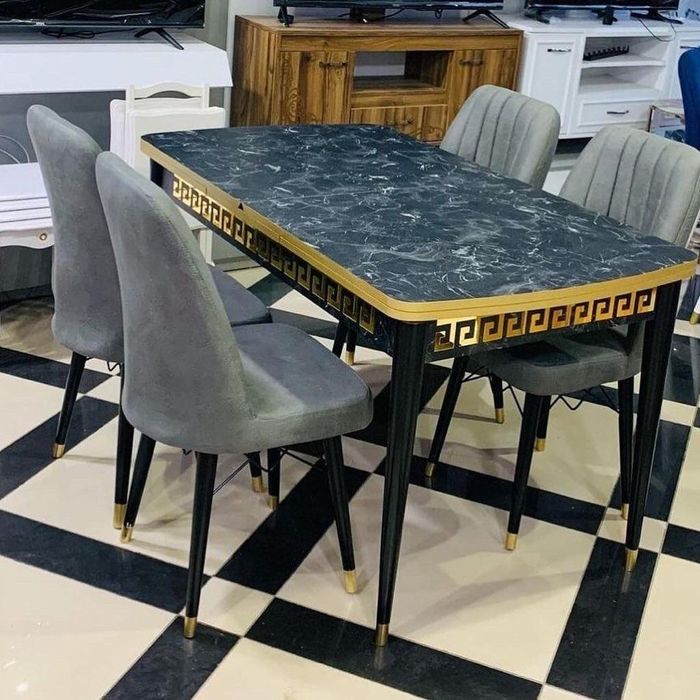 Разтегателни трапезни маси от МДФ - 128€