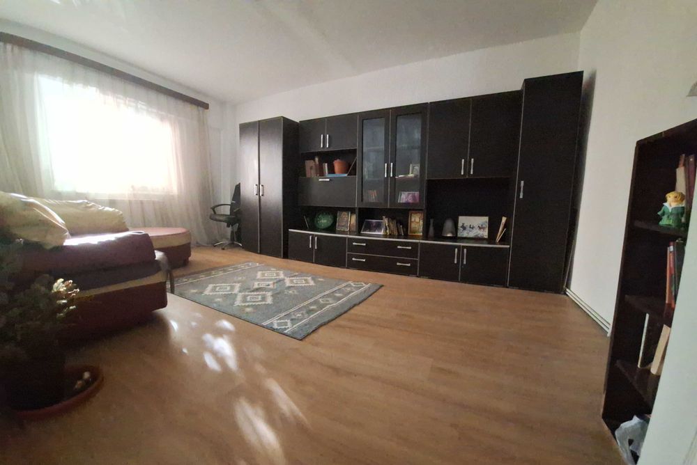 apartament de vanzare