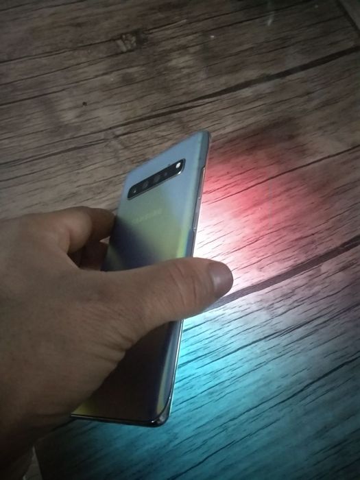 Samsung s10 5g 256/8