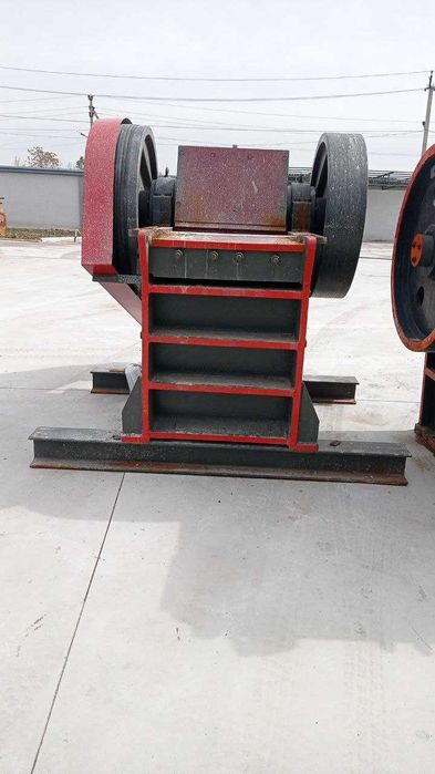 Щековая дробилка