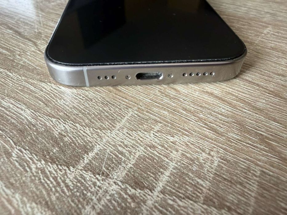 Iphone 16 pro 256 Natural titanium