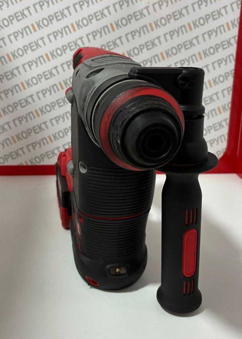 Акумулаторен перфоратор MILWAUKEE M18 с батерия и зарядно