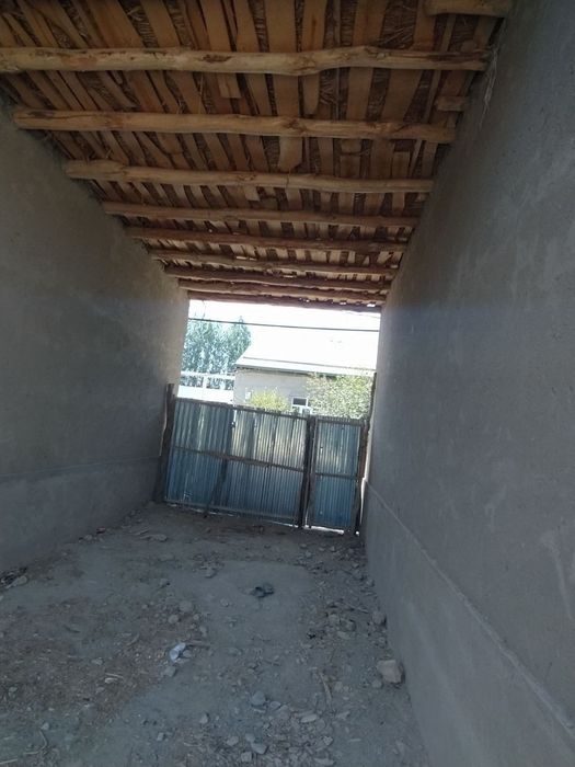 Jizzax shaxar zilol mahallada 5 xona hovli sotiladi