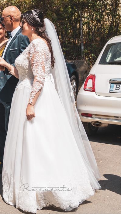 Rochie de mireasa + crinolina 3 cercuri