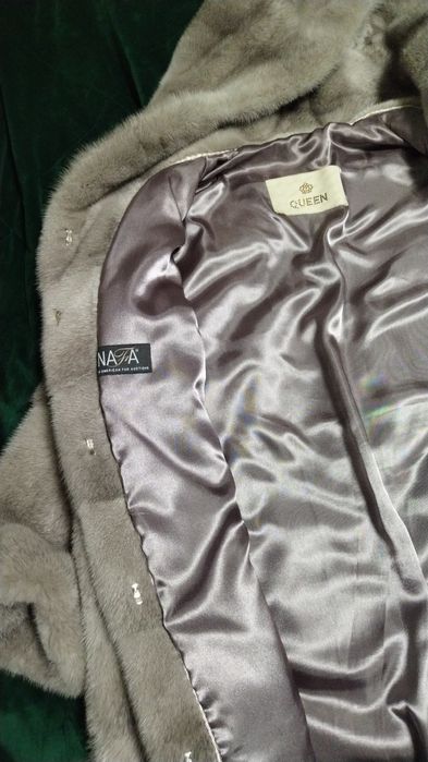 Продам шубу новая