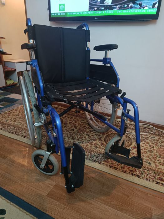 Инвалидная коляска