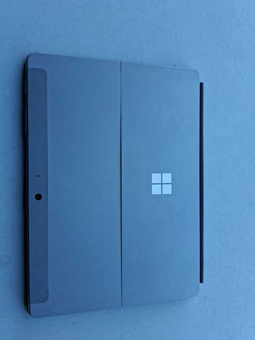 Мини лаптоп Microsoft Surface Go