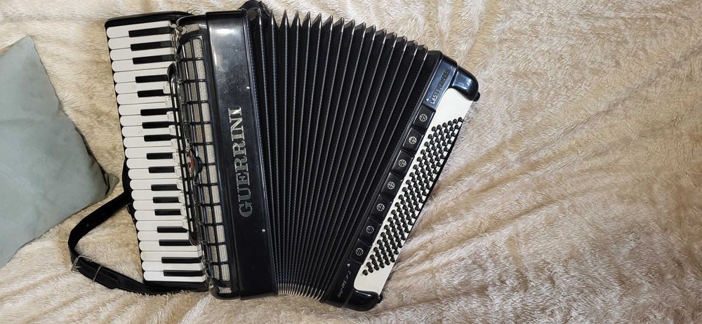 Акордеон GUERRINI SUPERIOR 2 castelfidardo