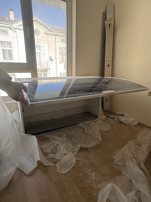 Нови кухненски шкафове – комплект 3 бр., метални кошници – 450 лв