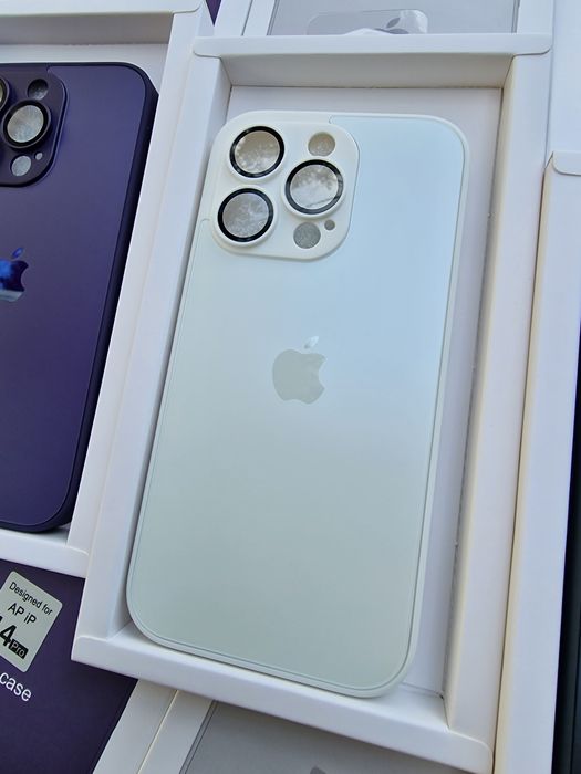 Матов Стъклен Кейс за Apple iPhone 14 / 15 Pro / Pro Max / Plus / 13