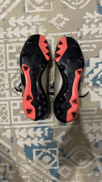 Продаю бутсы адидас