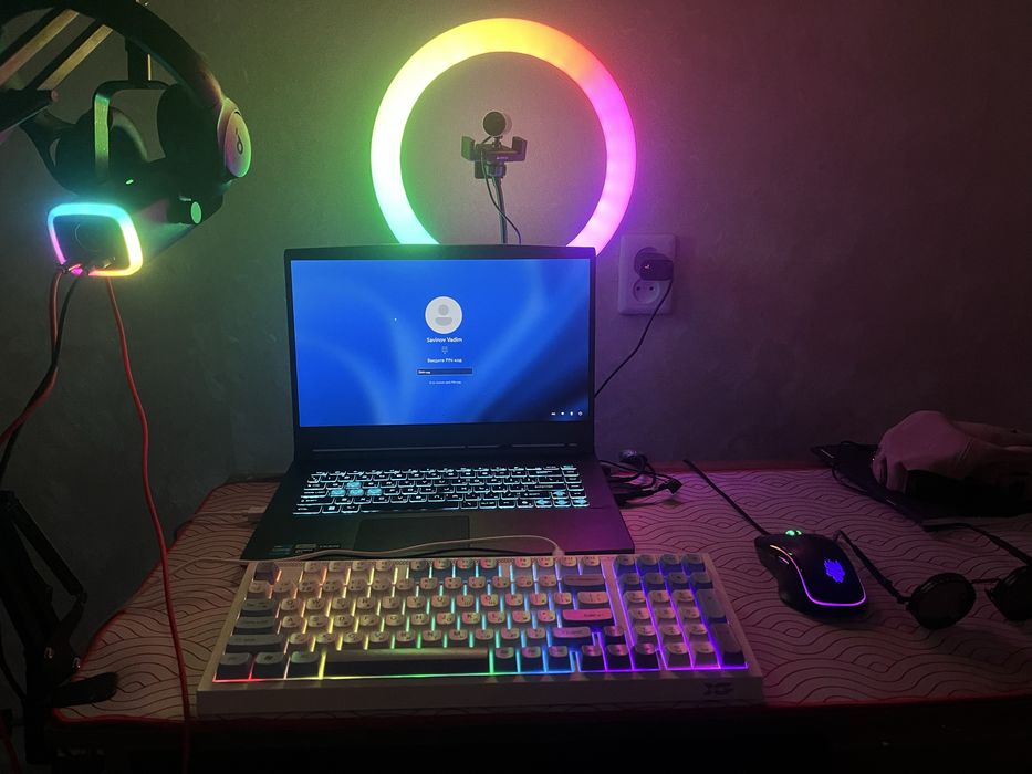 Продам игровой ноутбук msi