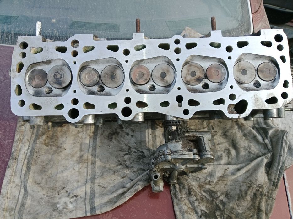 Головка блока на Ауди 100 с4/с3, ГБЦ