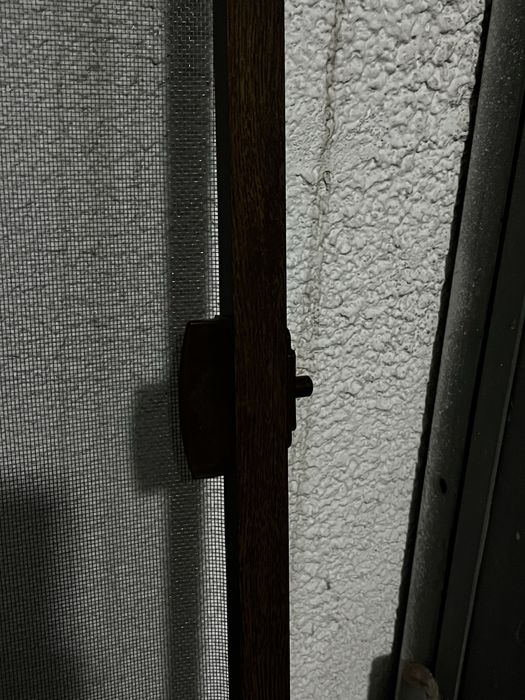 Комарник за прозорец