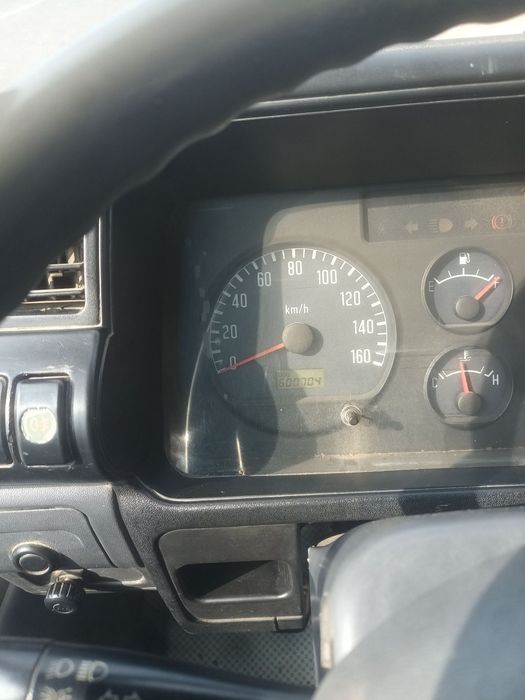 ISUZU NQRI 71  srochni sotiladi