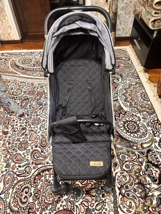 Коляска десткий черная